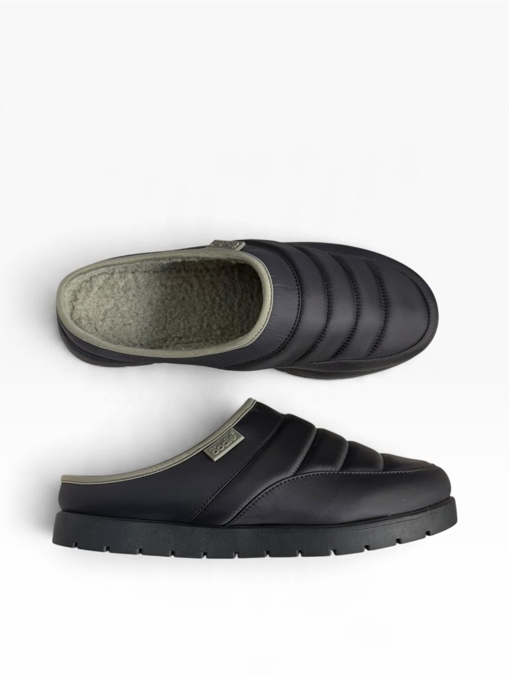 The Oodie NWOT black puffer slip on quilted slipper shoe size EU 40 normcore